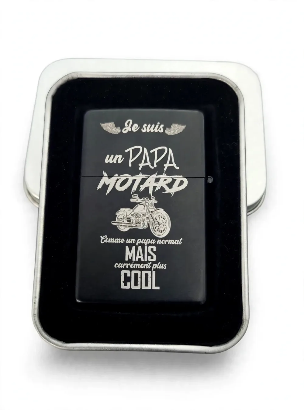 Briquet tempête papa motard personnalisé – prénom gravé, dans sa boîte cadeau en métal